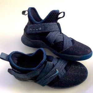 Lebron Soldier XII GS